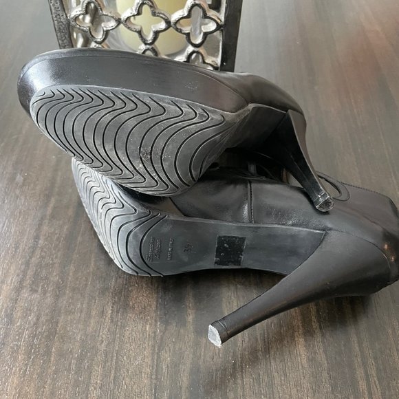 High heel booties - Picture 3 of 6